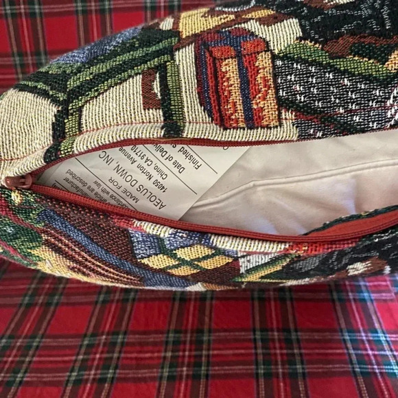 Vintage Santa Claus Christmas Tapestry Pillow 18x18 Inch Feather Fill Festive - Picture 7 of 16